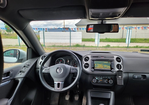 Volkswagen Tiguan cena 53900 przebieg: 207600, rok produkcji 2015 z Piła małe 596